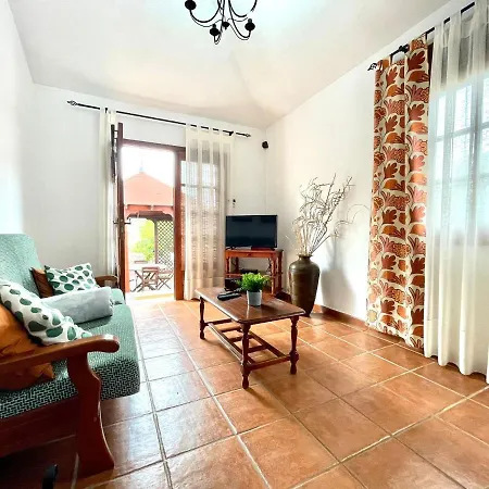 Casa Con Wifi, Piscina Con Vistas Directamente Al Mar, Rodeada De Arboles Limoneros