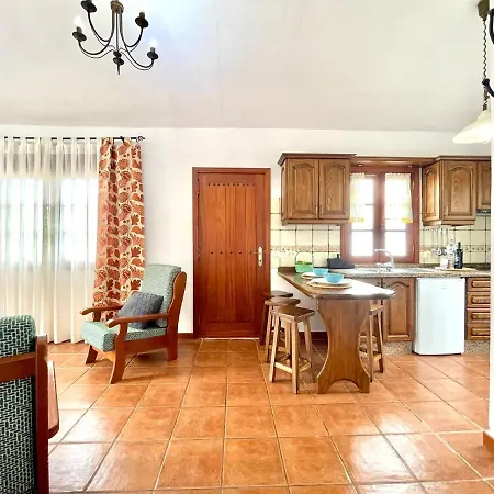 Tatil Evi Casa Con Wifi, Piscina Con Vistas Directamente Al Mar, Rodeada De Arboles Limoneros La Guancha