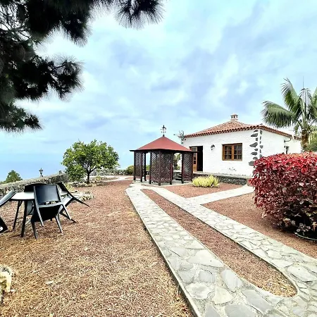 Сasa de vacaciones Casa Con Wifi, Piscina Con Vistas Directamente Al Mar, Rodeada De árboles Limoneros La Guancha
