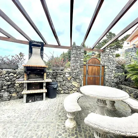 Сasa de vacaciones Casa Con Wifi, Piscina Con Vistas Directamente Al Mar, Rodeada De árboles Limoneros La Guancha